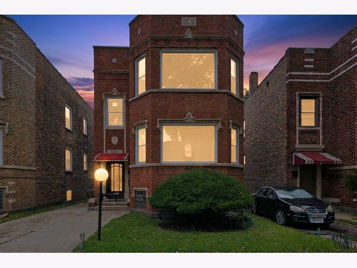  For Sale Chicago Illinois, 8718 Kingston Avenue