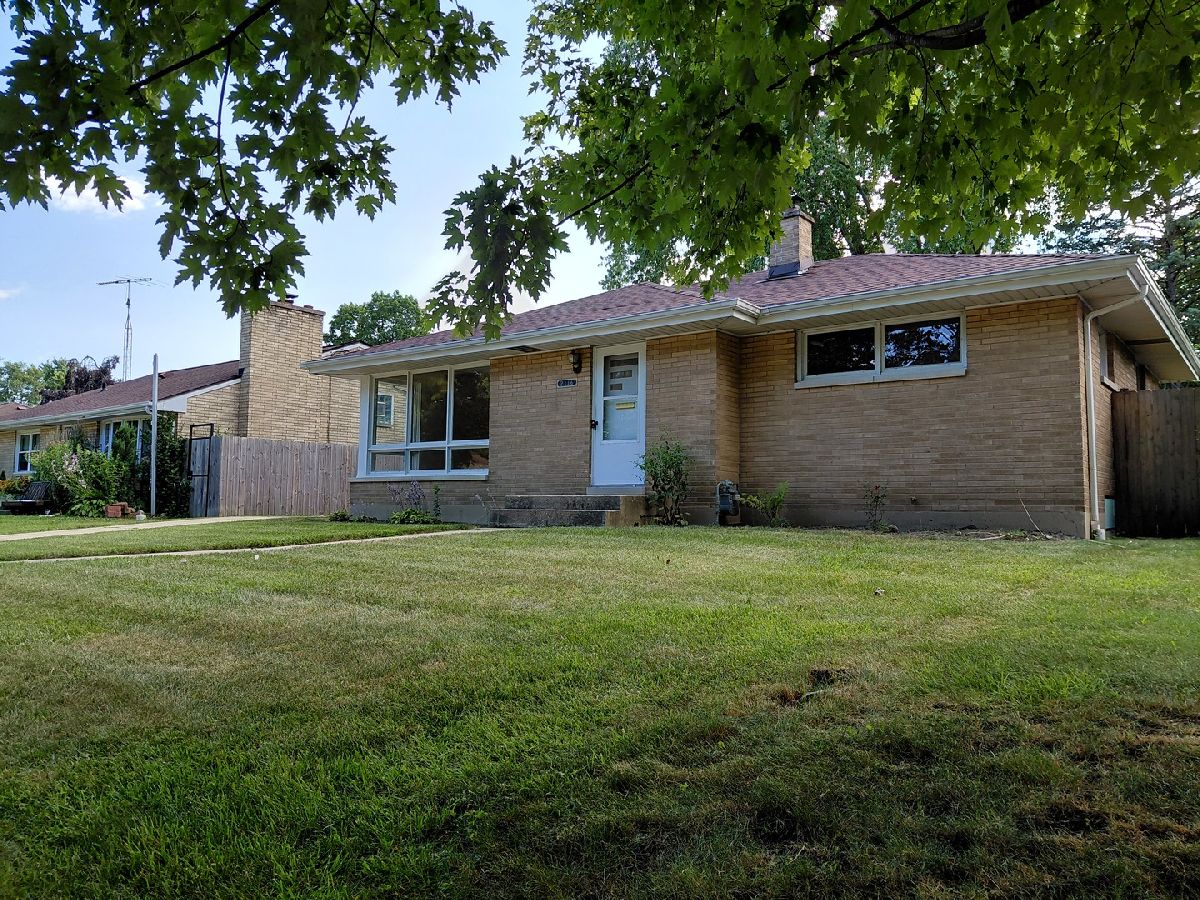  For Rent Waukegan Illinois, 2116 Walnut