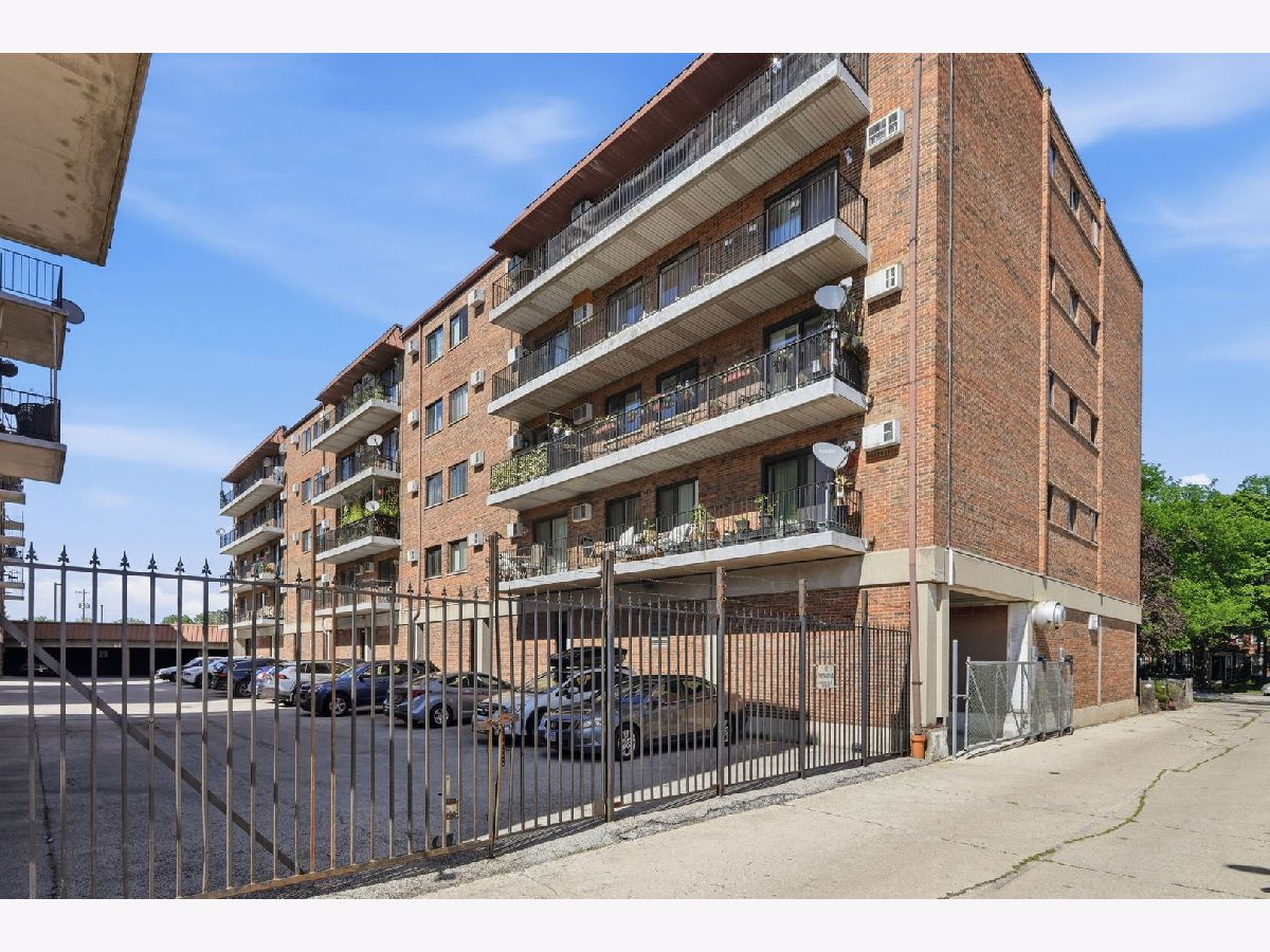  For Sale Chicago Illinois, 2320 Nordica Avenue