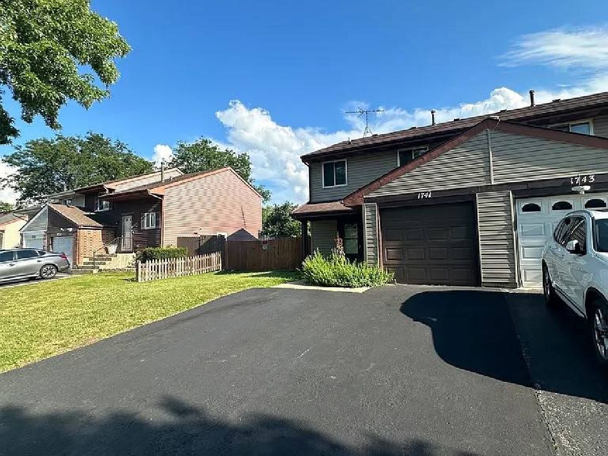  For Rent Hanover Park Illinois, 1741 Bell