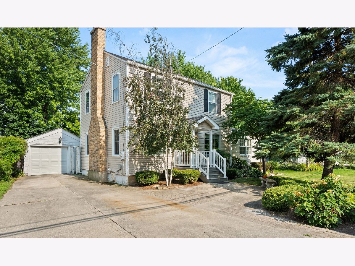  For Sale Sycamore Illinois, 1222 Somonauk Street