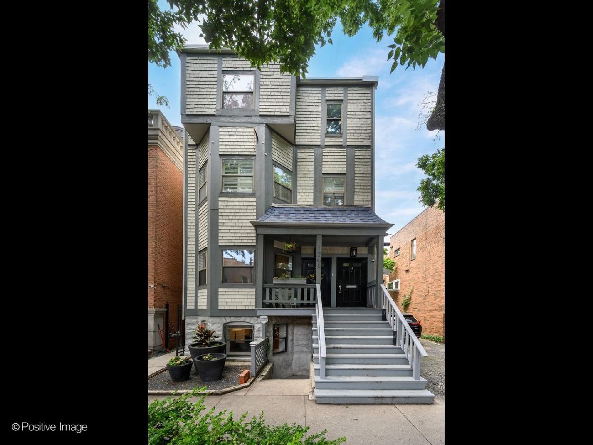  For Sale Chicago Illinois, 1746 Cleveland Avenue