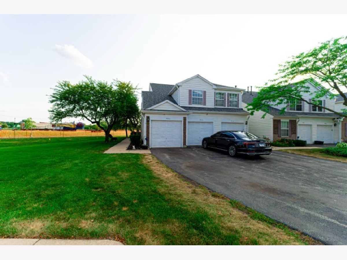  For Sale Streamwood Illinois, 737 Streamwood Boulevard