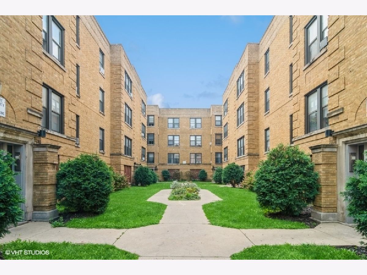  For Rent Chicago Illinois, 3213 Diversey