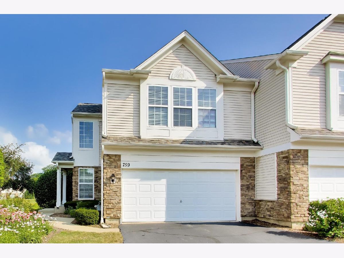  For Sale Crystal Lake Illinois, 759 Pointe Drive
