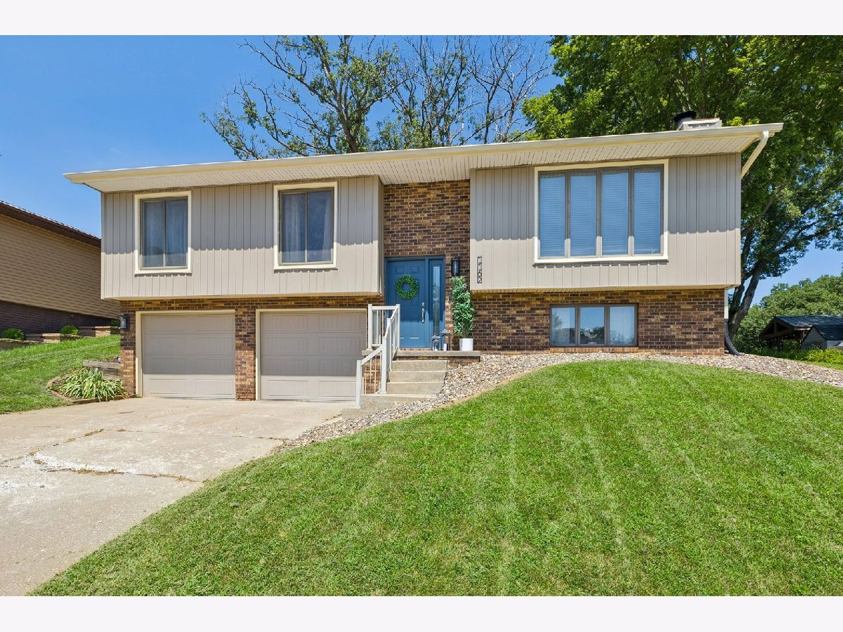  For Sale Moline Illinois, 1162 33rd St Court