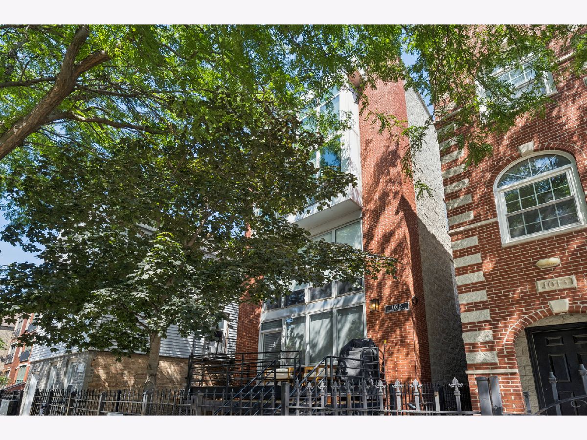  For Sale Chicago Illinois, 1015 Hermitage Avenue