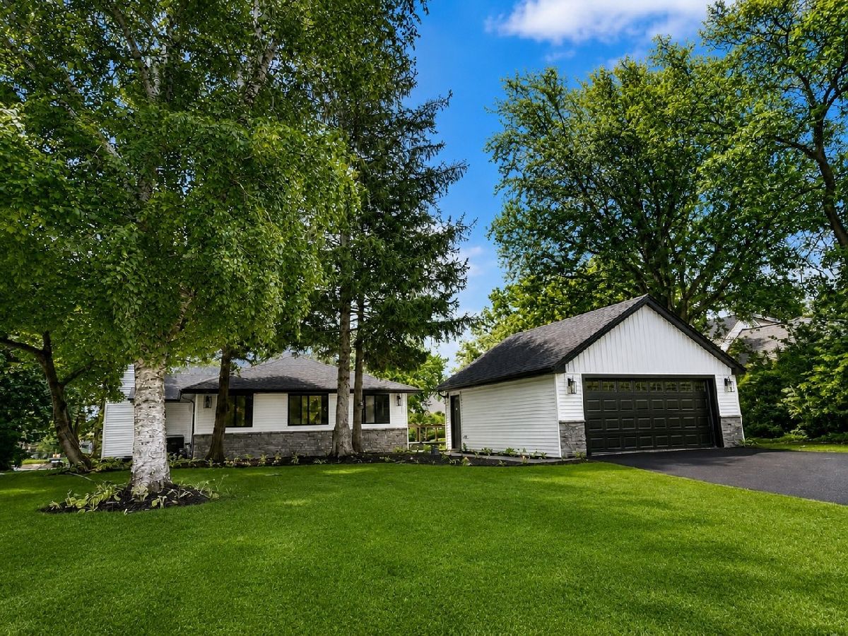  For Sale Mchenry Illinois, 34803 Hiawatha Trail