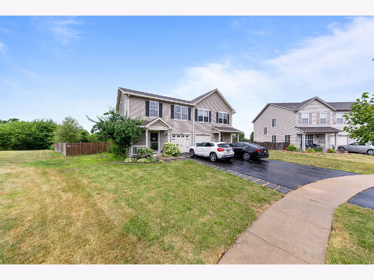  For Sale Minooka Illinois, 1300 Burns Lane