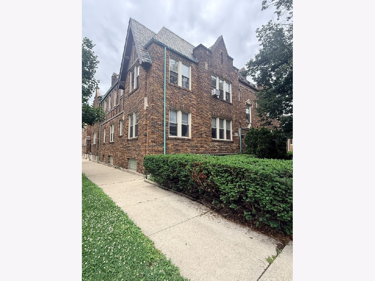  For Sale Chicago Illinois, 2859 Kostner Avenue