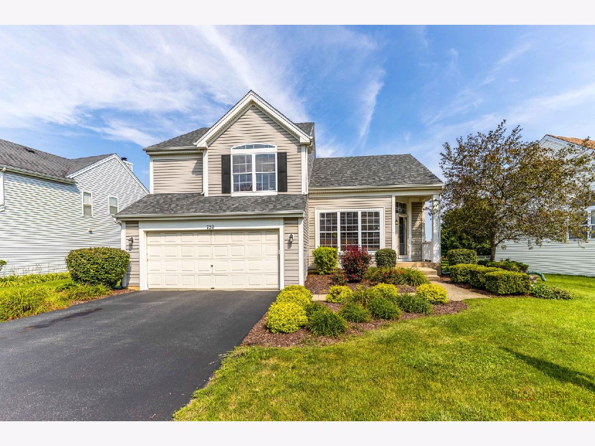 Homes For Sale Wildflower Naperville Illinois, 732 Wildflower Circle