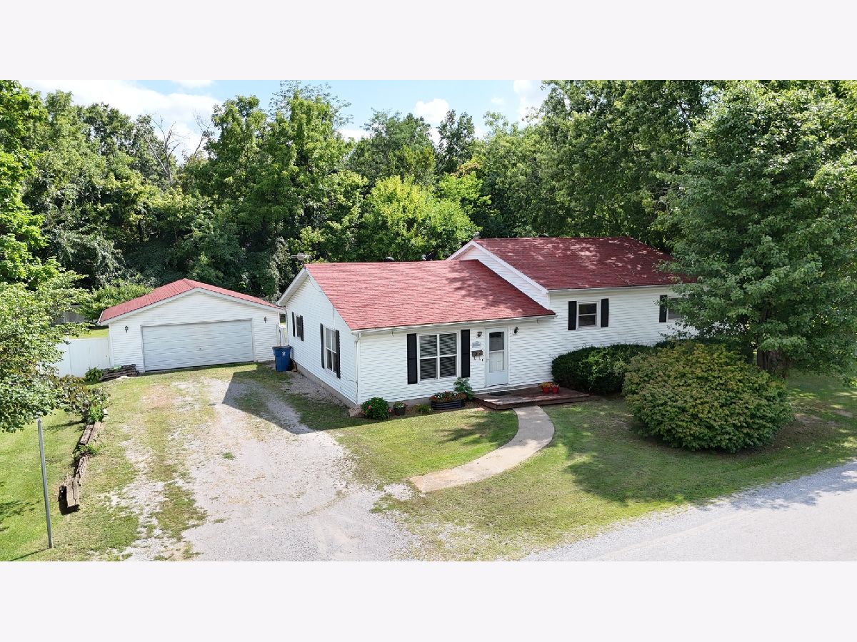  For Sale Benton Illinois, 204 Parrish Avenue