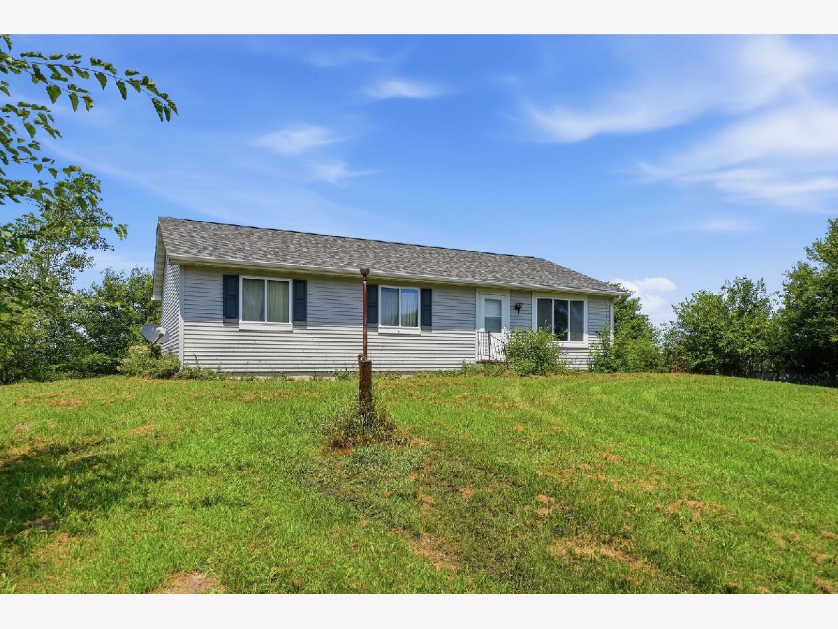  For Sale Kankakee Illinois, 2961 2000s Road