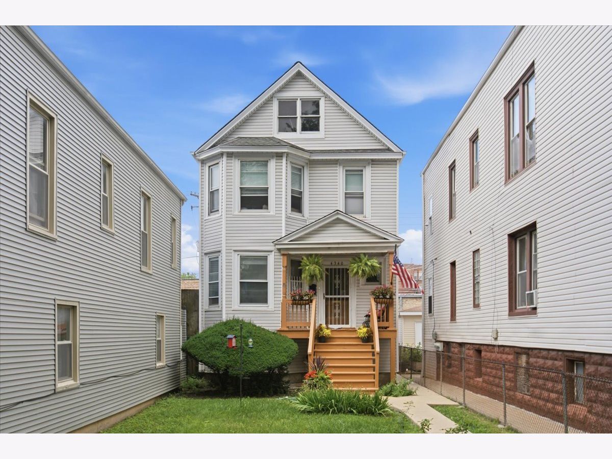  For Sale Chicago Illinois, 4340 Drake Avenue