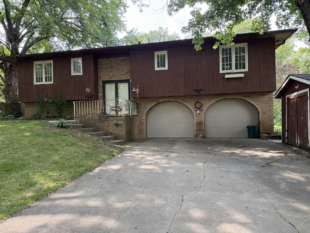  For Sale Geneseo Illinois, 28 Crestview Drive