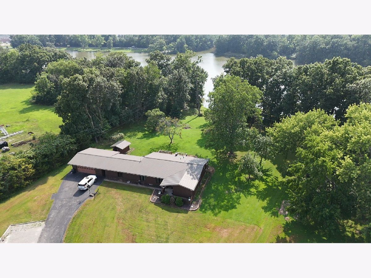  For Sale Salem Illinois, 8 Lakedale Drive