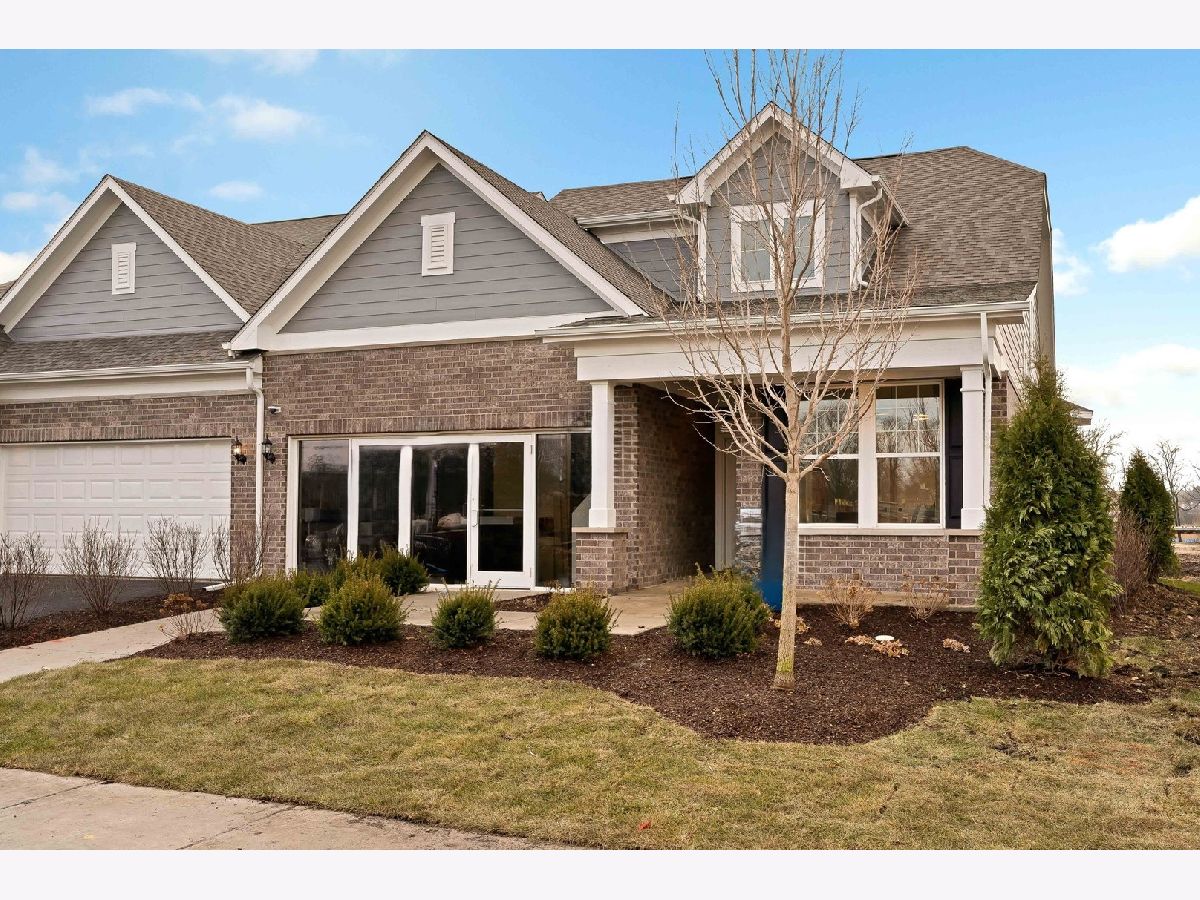  For Sale Woodridge Illinois, 6216 Sandbelt Drive