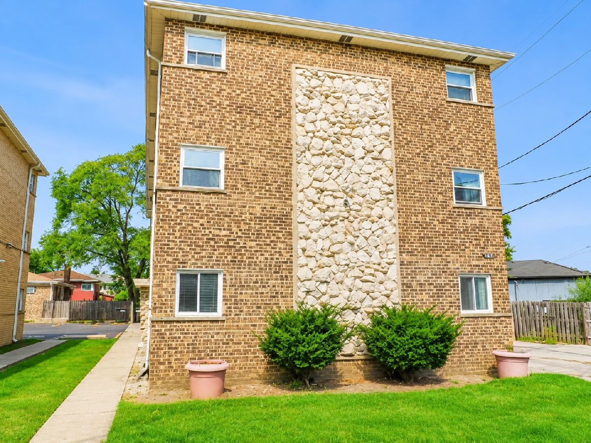  For Sale River Grove Illinois, 2440 River Road
