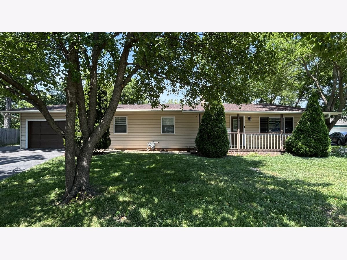  For Sale Buffalo Grove Illinois, 17 Crestview Terrace