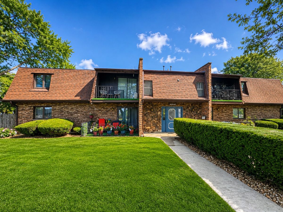  For Sale Palos Hills Illinois, 10640 Brooklodge Lane
