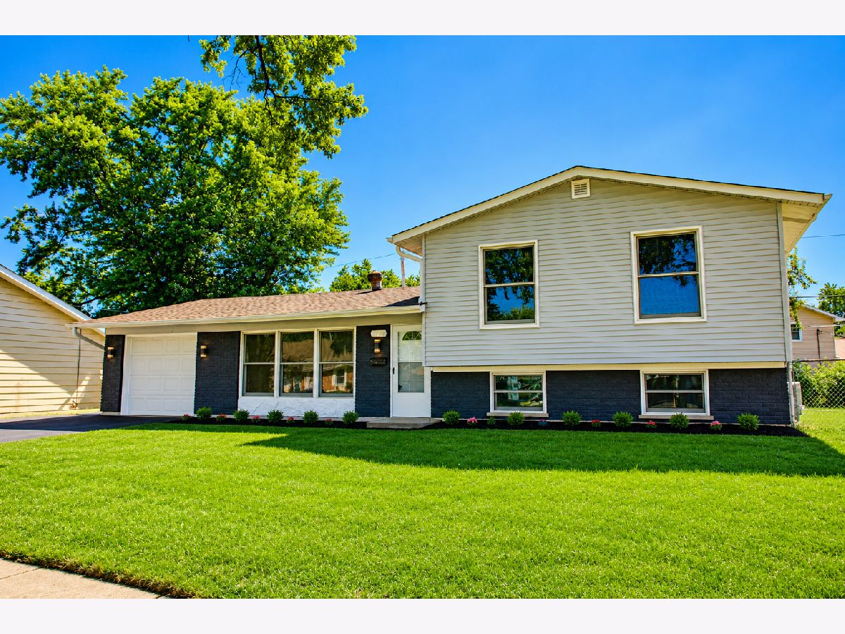 Homes & Townhomes For Sale Hanover Highlands Hanover Park Illinois, 7777 Ramsgate Circle