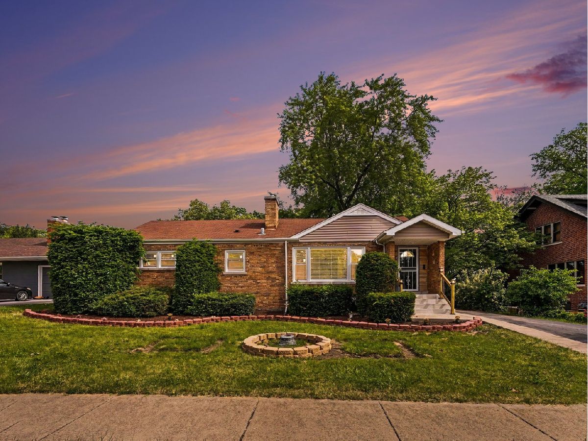  For Sale Homewood Illinois, 1650 Cedar Road