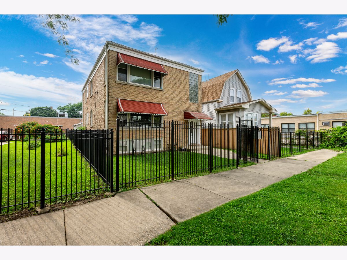  For Sale Chicago Illinois, 5038 Harding Avenue