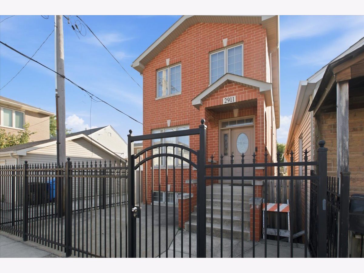  Rented Chicago Illinois, 2911 Farrell