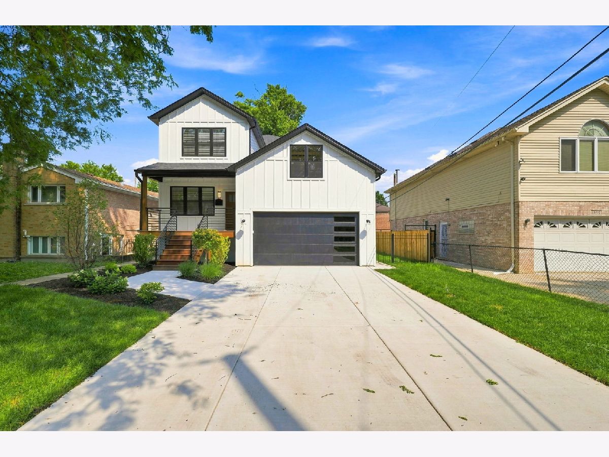  For Sale Chicago Illinois, 11173 Longwood Drive