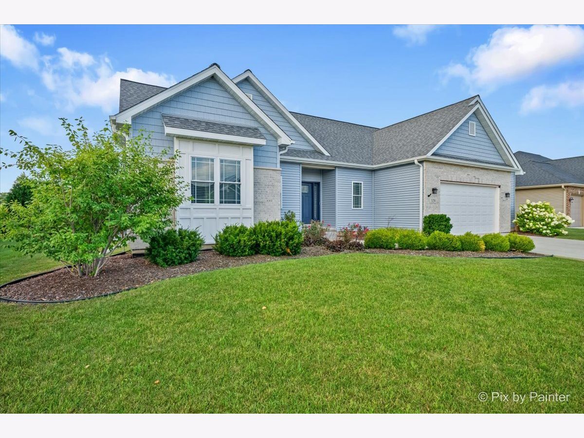  For Sale Sycamore Illinois, 329 Coley Place