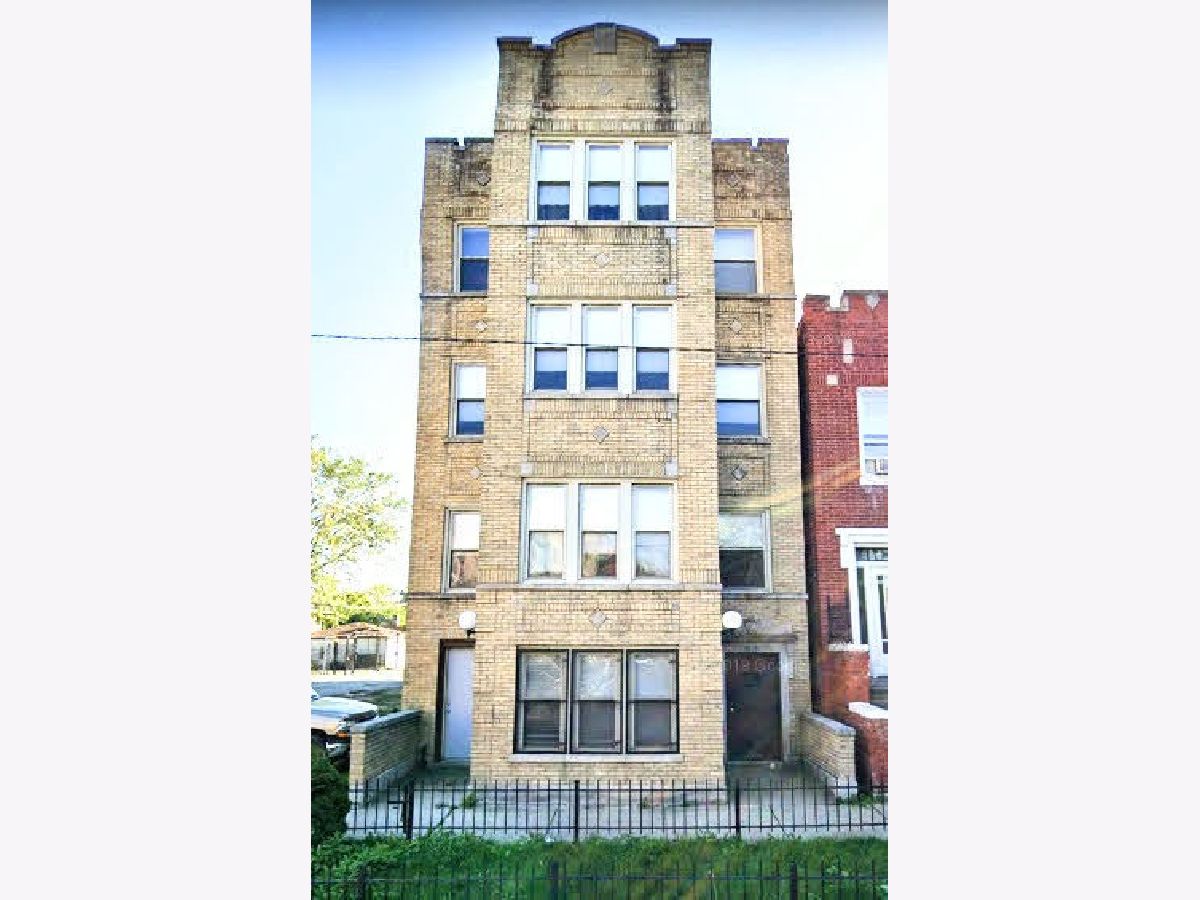  For Sale Chicago Illinois, 3819 Fillmore Street