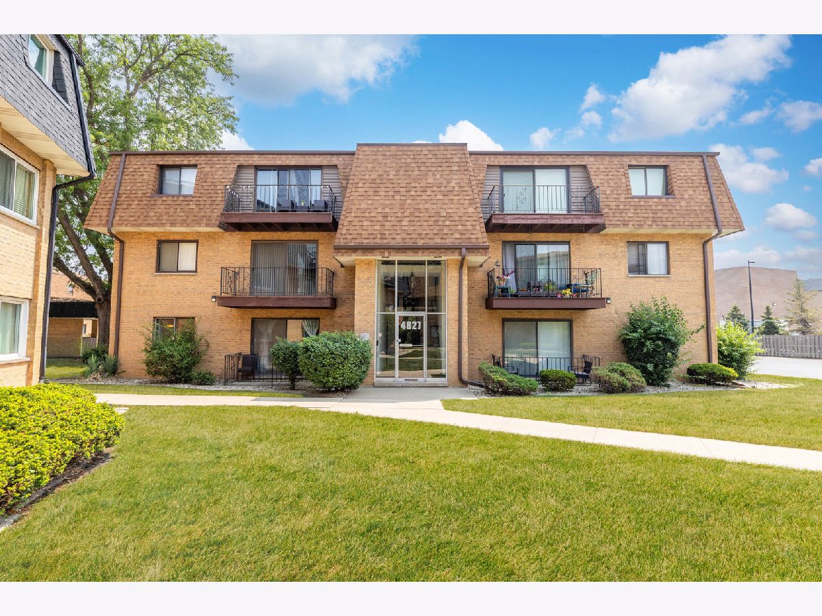  For Sale Oak Lawn Illinois, 4827 109th Street