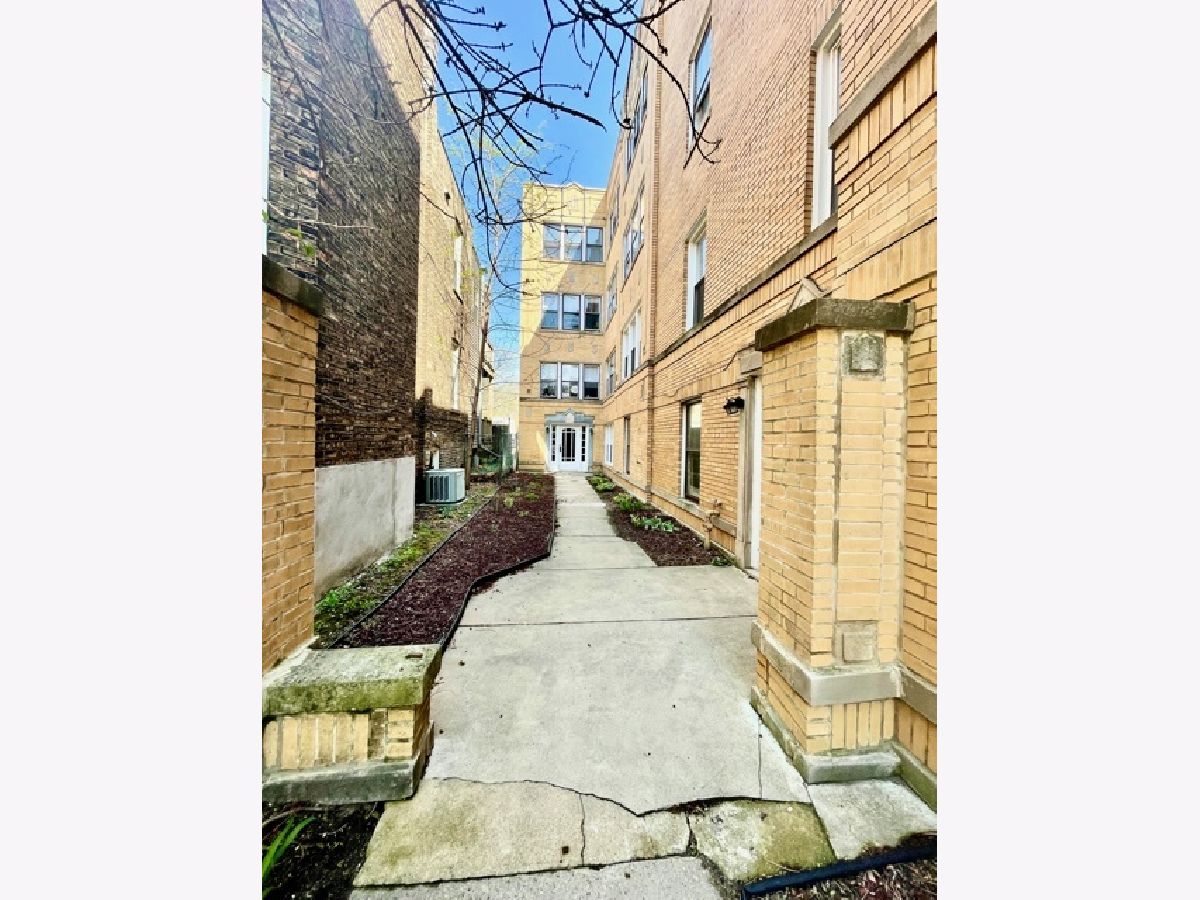  Rented Chicago Illinois, 3917 Southport