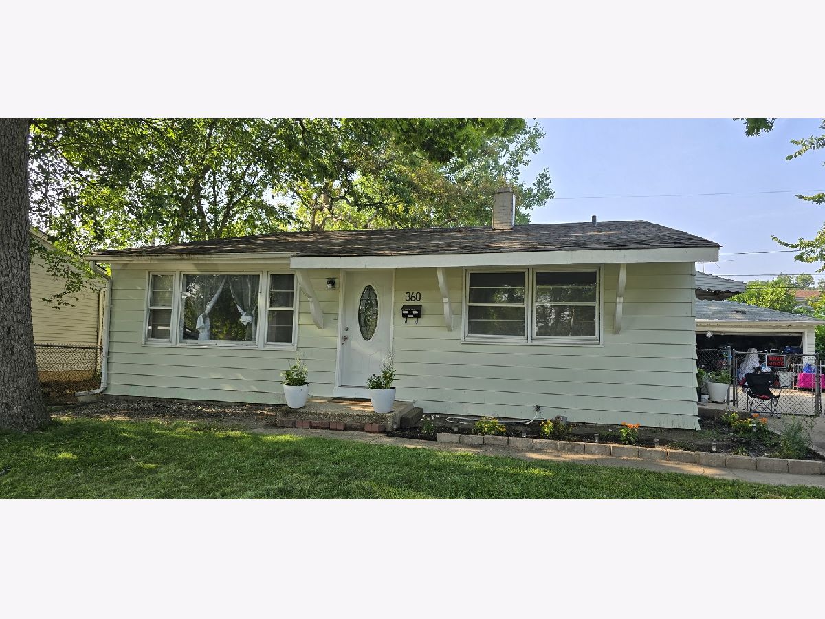  For Sale Carpentersville Illinois, 360 Tee Lane