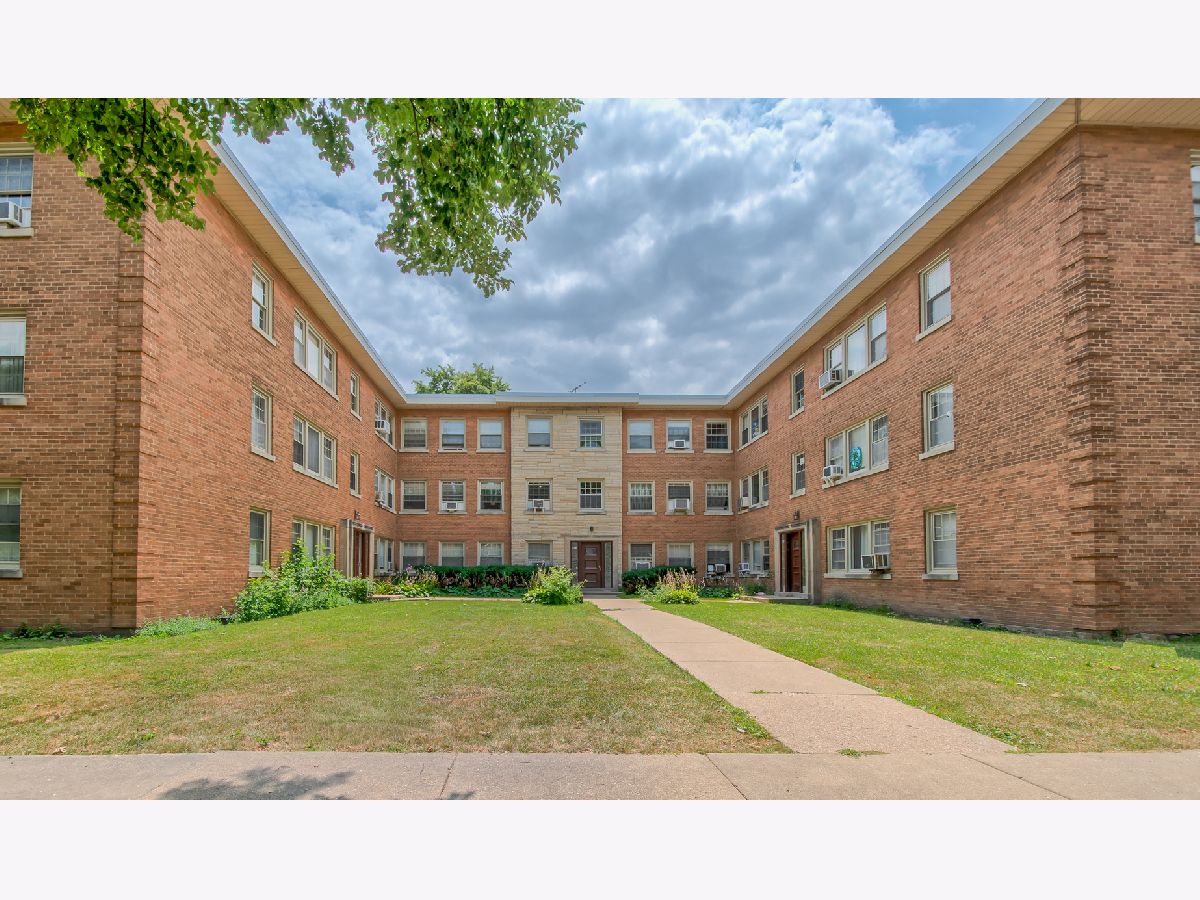  For Sale Skokie Illinois, 4821 Hull Street