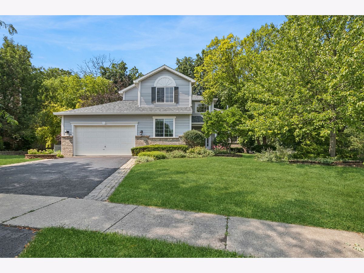 Homes For Sale Longmeadow Estates Mundelein Illinois, 1428 Somerset Court