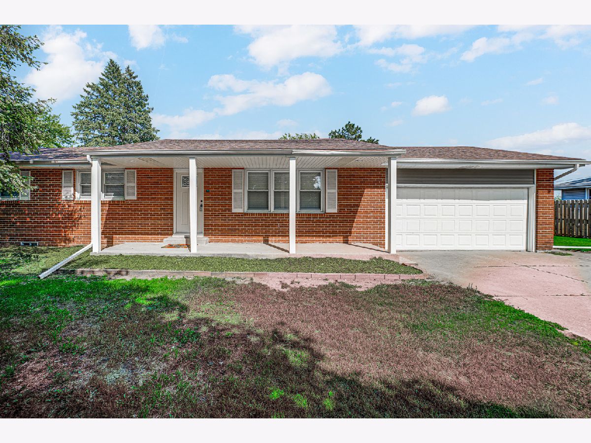  For Sale Momence Illinois, 12155 Gregg Boulevard
