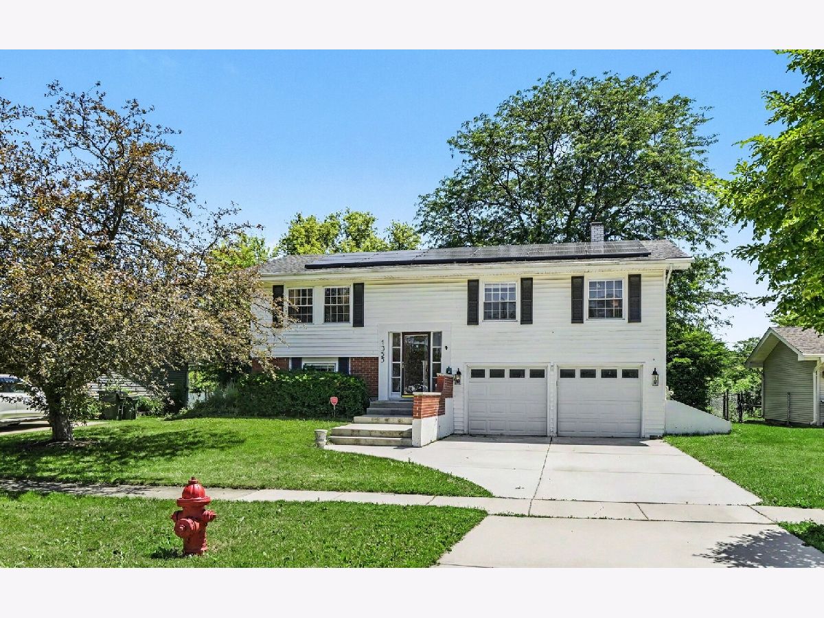  For Sale Hoffman Estates Illinois, 1355 Devonshire Lane