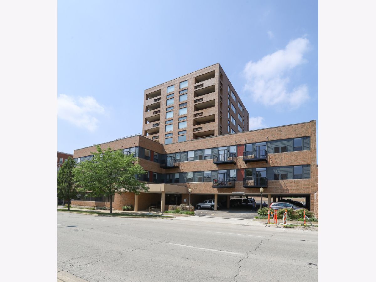  For Rent Des Plaines Illinois, 880 Lee