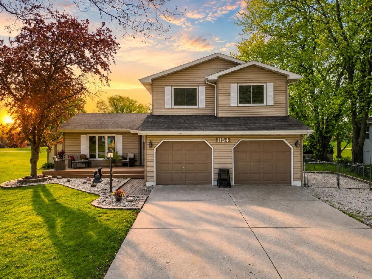 For Sale Crown Point Indiana, 1184 Winterhaven Lane