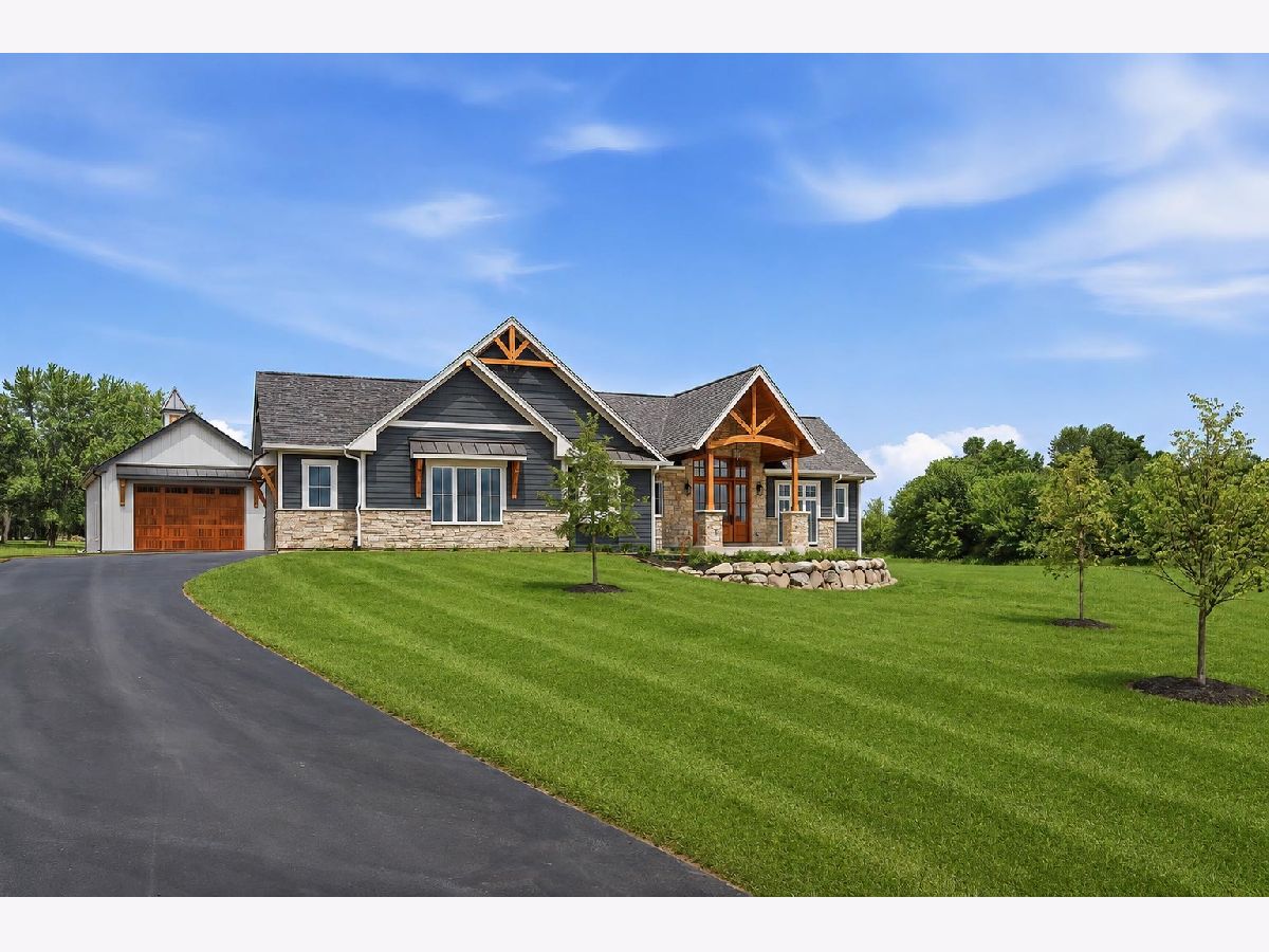  For Sale Richmond Illinois, 7811 Hidden Pine Lane
