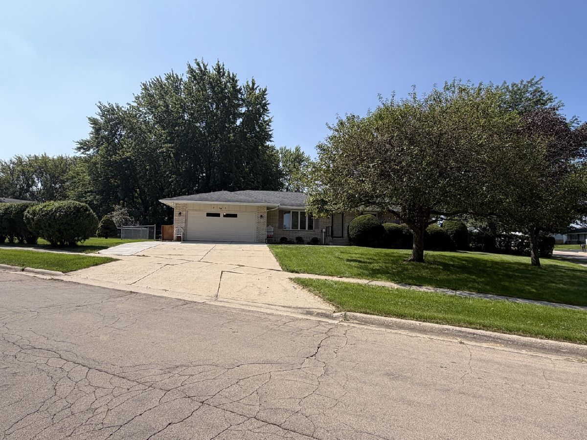 Sold Freeport Illinois, 802 Canterbury