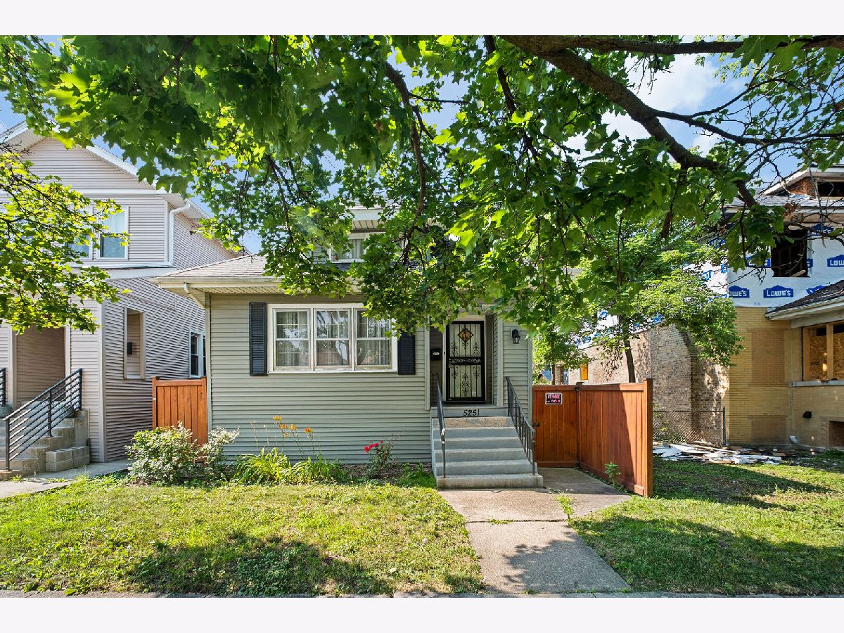  For Sale Chicago Illinois, 5251 Belle Plaine Avenue