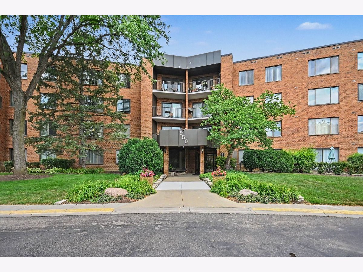  For Sale Palatine Illinois, 950 Wilmette Road