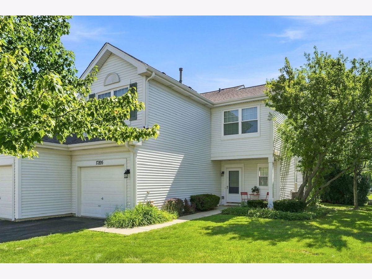  For Sale Gurnee Illinois, 17895 Braewick Road