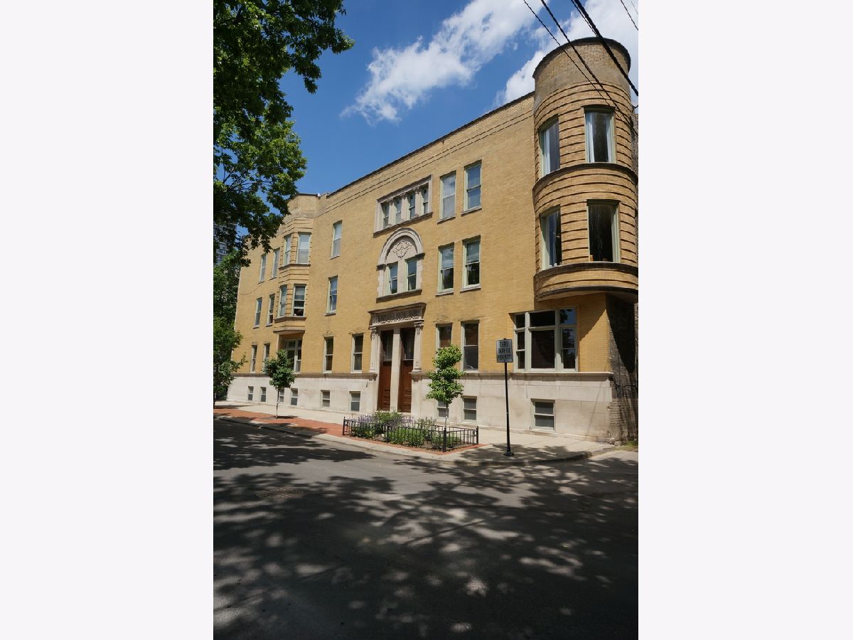  For Rent Chicago Illinois, 325 Wisconsin