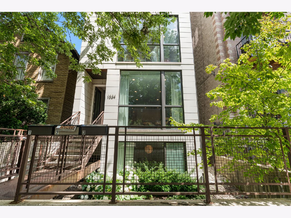  Sold Chicago Illinois, 1534 Cortez