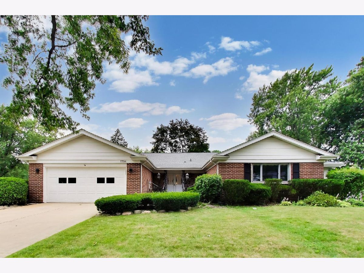 Homes For Sale Sunset Fields Northbrook Illinois, 1704 Sunnyside Circle