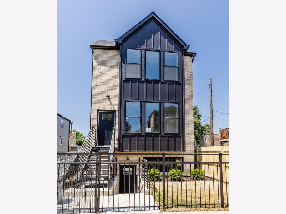  For Sale Chicago Illinois, 544 Lawndale Avenue