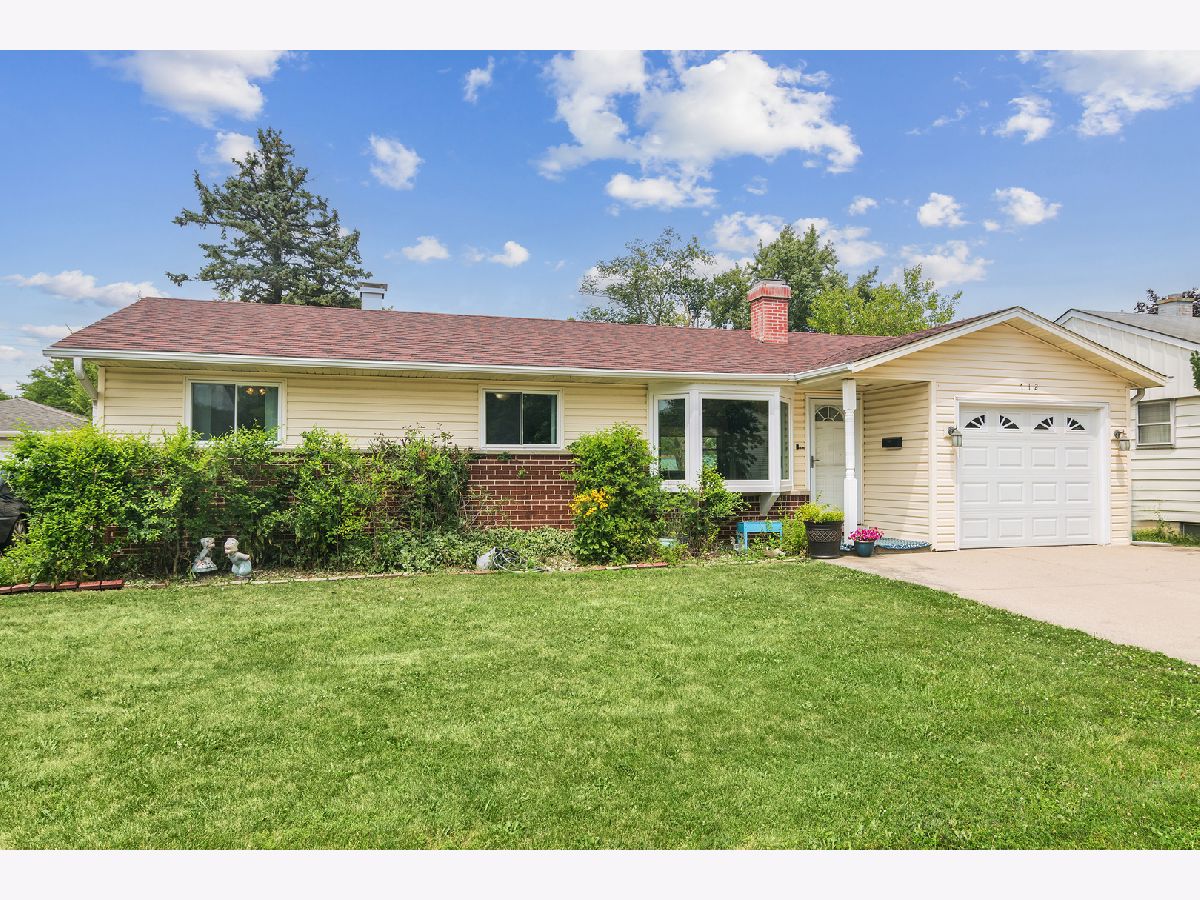  For Sale Buffalo Grove Illinois, 712 Saint Marys Parkway